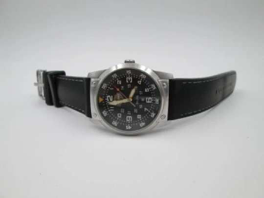 Harley Davidson Bulova 76B31. Quartz. 24 Hour. Date. 2007. Stainless steel