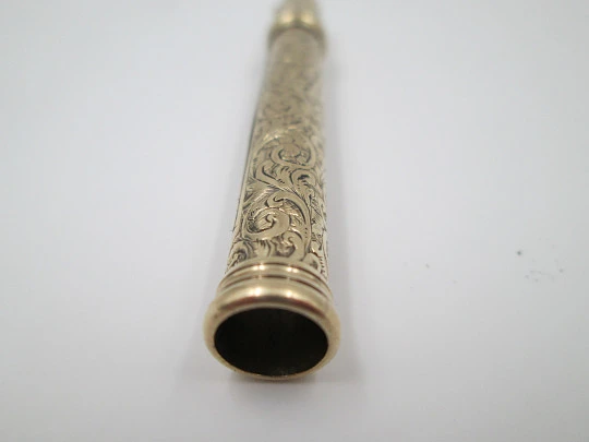 Henry Griffiths & Sons Ltd pencil. 9k gold. 1910. England. Vegetable motifs