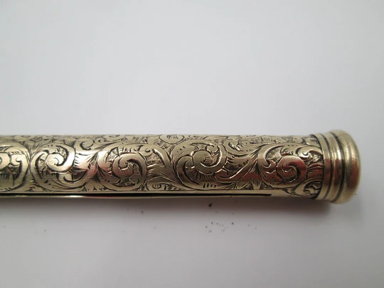 Henry Griffiths & Sons Ltd pencil. 9k gold. 1910. England. Vegetable motifs