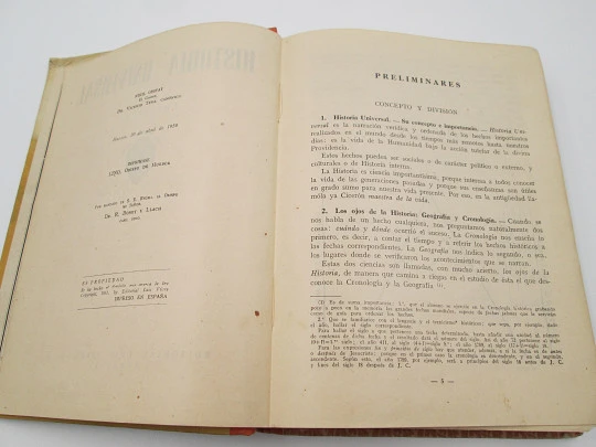 Historia Universal. Luis Vives. 1950, Zaragoza. Tapas duras. Ilustrado