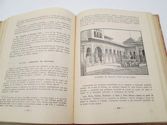 Historia Universal. Luis Vives. 1950, Zaragoza. Tapas duras. Ilustrado