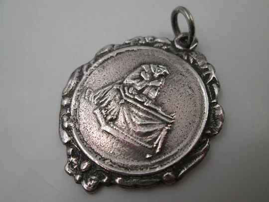 Holy Blood of Denia Brotherhood medal. Sterling silver. Vegetable edge. Ring. 1930's