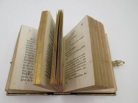 Holy Week Divine Diamond prayer book. Blue velvet & golden motifs. 19th century Holy Week Divine Diamond prayer book. Blue velvet & golden motifs. 19th century