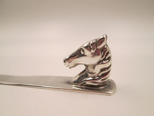 Horse bust desktop letter opener / paperweight. Silver plated metal. 1980's