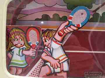 Hucha infantil Bullycan. Televisión tenis. Plástico y cartón. 1970