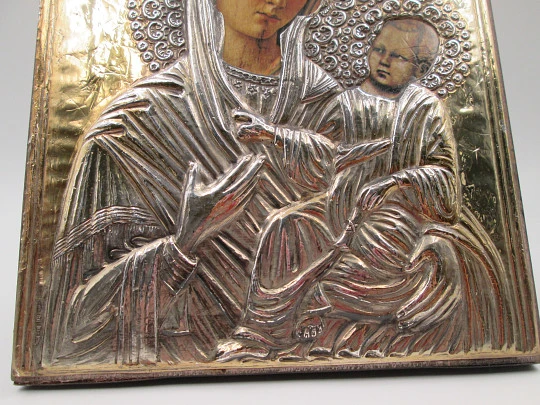Icono bizantino rectangular Virgen con Niño. Plata de ley y baño oro. Marco madera. Italia