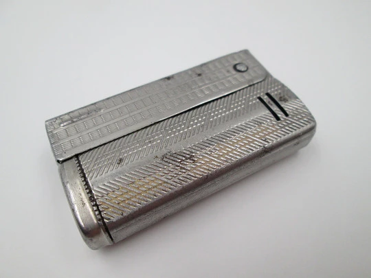 IMCO Streamline 6800 lighter. Austria. Silver plated metal. Petrol. 1955's