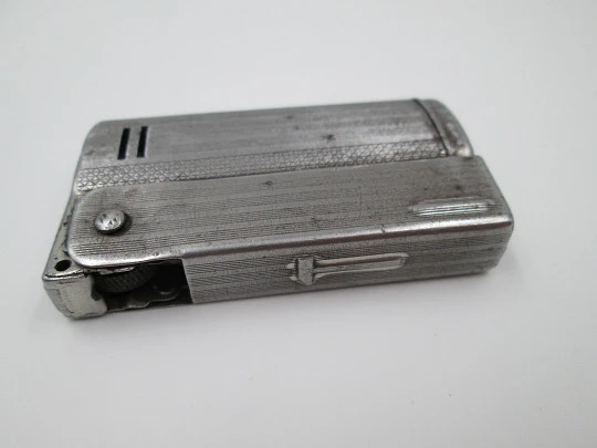 IMCO Streamline 6800 petrol lighter. Austria. Silver plated metal. 1955's