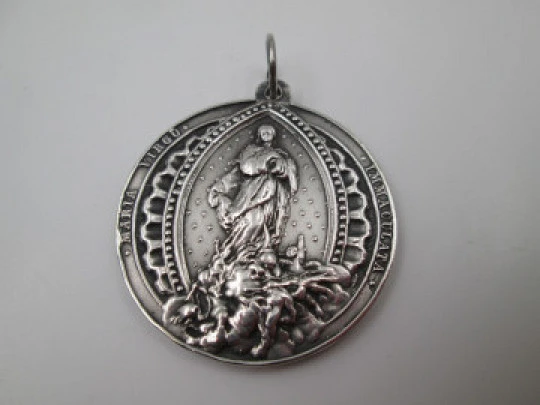 Religion & Esotericism - Ancien Support Médaille de Lourdes en Laiton de la  Vierge Marie