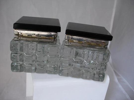 Inkwells. Cut crystal. Black caps. Silver metal. 1940's. 801 grams