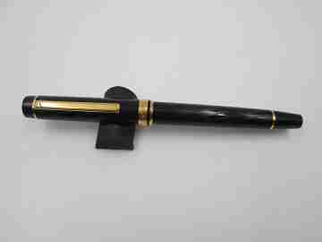Inoxcrom Andreas Guilloche. Black plastic & gold plated details. Golden nib. 1990's