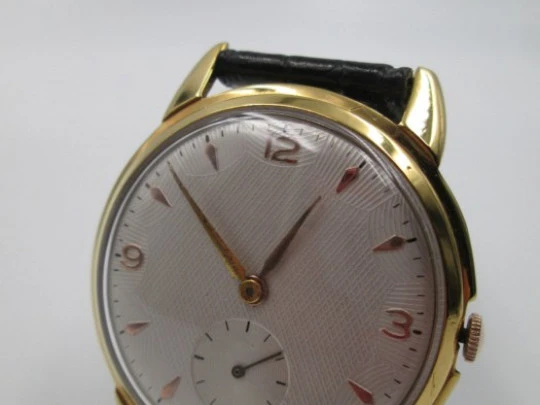 Invicta. Steel & gold plated. Manual wind. Seconds hand. 1950's. Swiss