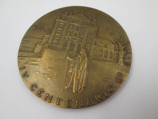 'IV Centenary Saint Teresa of Jesus' FNMT bronze medal. High relief. 1982. Spain