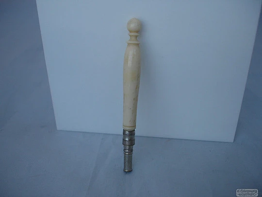 Ivory and silver metal pencil. Early 20th century. Near mint