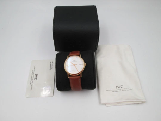 IWC Portofino men's wristwatch. 18k yellow gold. White dial. Leather box. Swiss. 2004