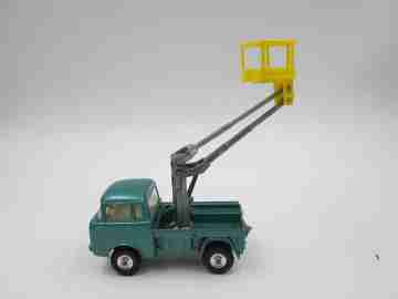Jeep FC 150 crane truck. Corgi Toys. Mettoy Playcraft Ltd. Diecast metal. England. 1973