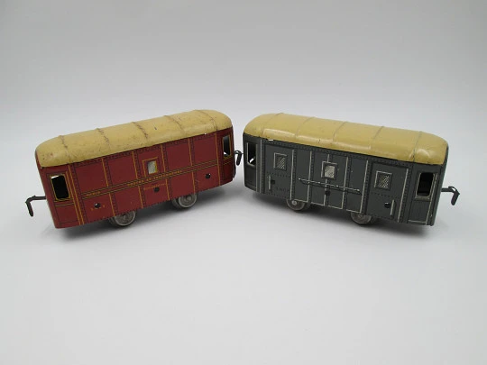 JEP SCNF Unis mechanical train set. Locomotive 199, tender and wagons