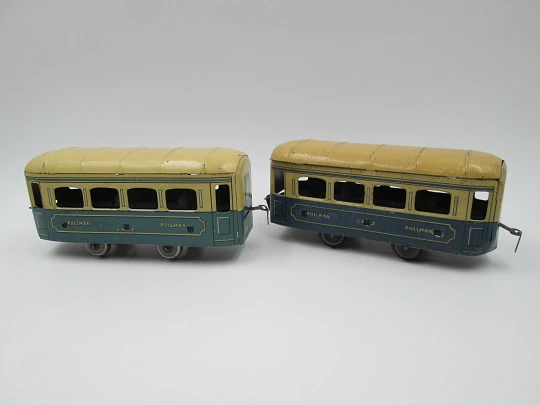 JEP SCNF Unis mechanical train set. Locomotive 199, tender and wagons