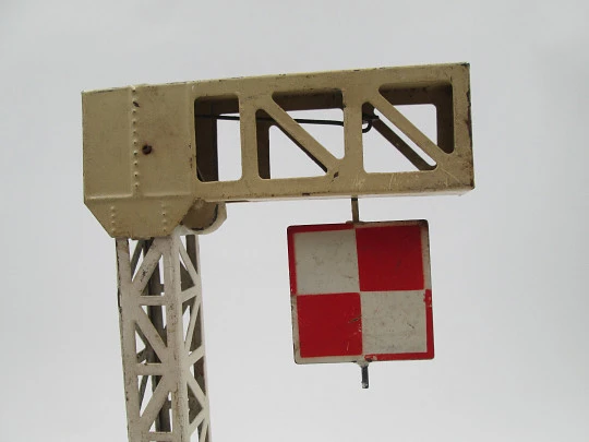 JEP stop signal tower railway. Tinplate. France. Openwork structure. 1940's
