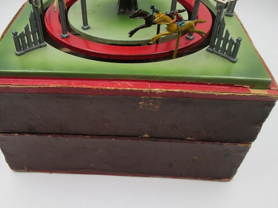 JEP table horse race game toy. Wood, metal and lead. Lever. 1930's. France