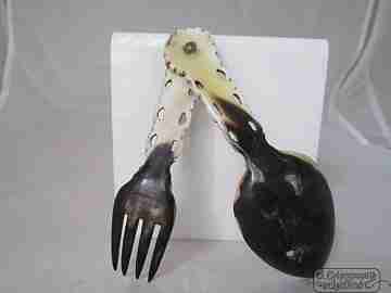 Juego cuchara y tenedor asta. Arte pastoril. España. Cincelados