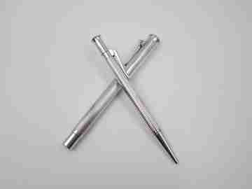 Juego estilográfica y bolígrafo Faber-Castell Classic. Metal platinado. Caja. 2010