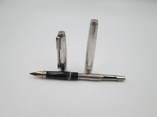 Juego estilográfica y bolígrafo Parker 75. Chapados en plata ley. Caja. Francia. 1990