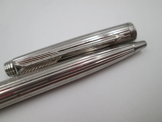 Juego estilográfica y bolígrafo Parker 75. Chapados en plata ley. Caja. Francia. 1990