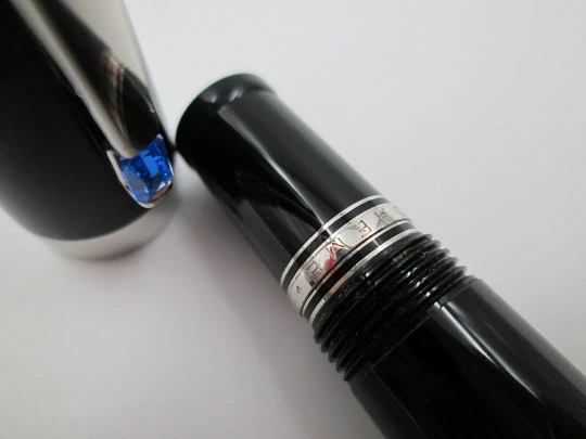 Juego Montblanc Boheme. Estilográfica y Rollerball. Funda piel