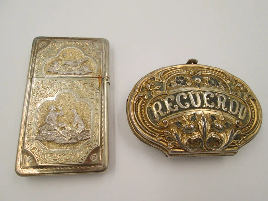 Juego Recuerdo. Monedero y tarjetero. Plata de ley vermeil. Francia. 1900