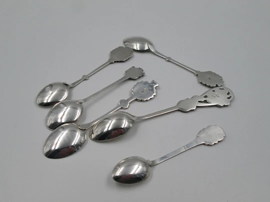 Juego seis cucharas de postre. Plata de ley. Escudos ciudades. 1980