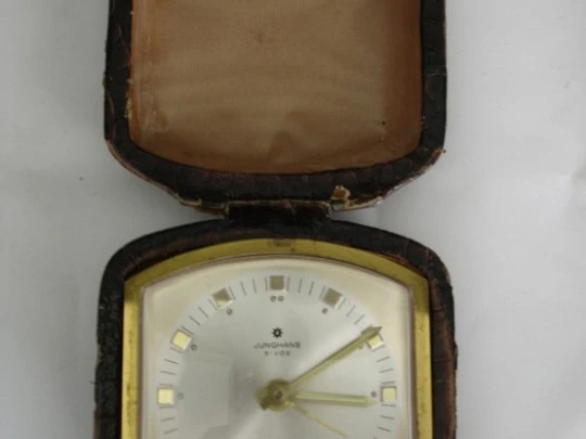 Junghans Bivox. Alemania. Estuche. 1960. Despertador viaje. Chapado