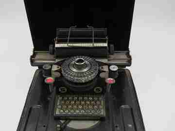 Junior typewriter toy. Black enamel tinplate. Original box. 1920's. Germany
