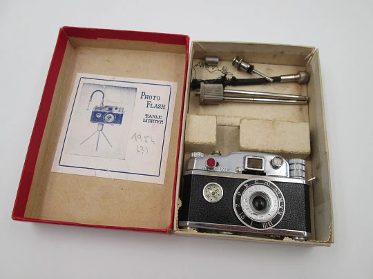 K.K.W. Photo-Flash camera table lighter. Japan. 1950's. Petrol. Automatic. Box