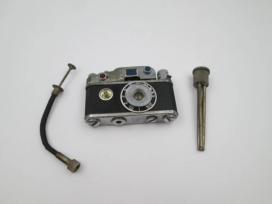 K.K.W. Photo-Flash camera table petrol lighter. Original box. Tripod & shutter release. Japan