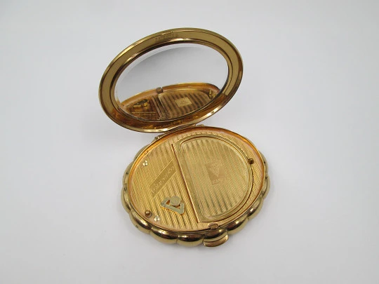 Kigu Concerto musical powder compact. Gold plated metal. Box. 1950's. London