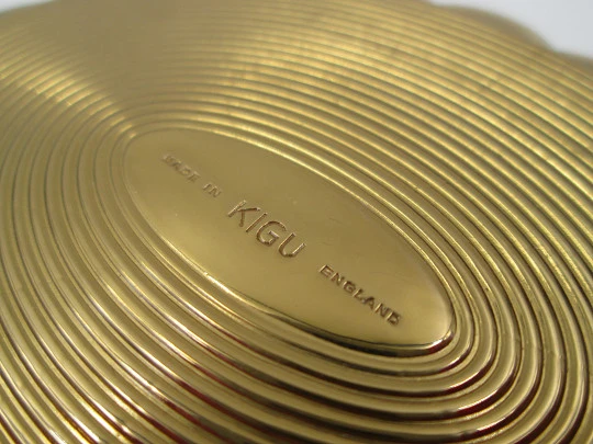Kigu Concerto musical powder compact. Gold plated metal. Box. 1950's. London