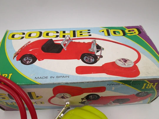 La Paz Toys convertible car. Colored plastic. Spring and flywheel. 1970's. Spain (Ibi)