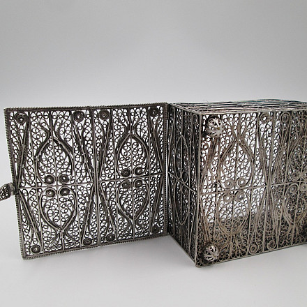 ladies-filigree-jewelry-box.-