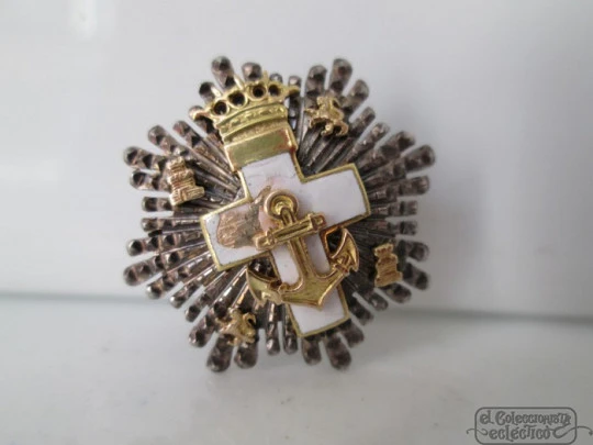 Lapel emblem. Naval merit. Vermeil. Enamel. 1960. Cross