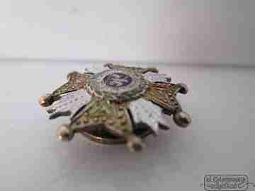 Lapel emblem. Silver. Military perseverance award. 1960
