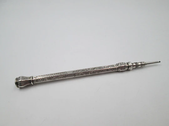 Lapicero mecánico extensible giratorio Sampson Mordan. Plata y nácar. 1900