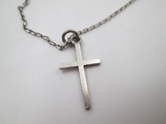 Latin cross pendant with links chain. 925 sterling silver. Spring ring clasp. 1980's. Spain