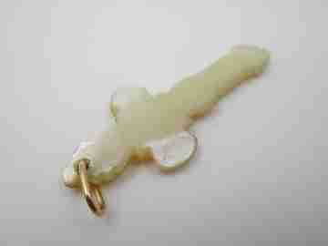 Latin cross. Iridescent mother of pearl and gold ring. Chiseled front. 1930's