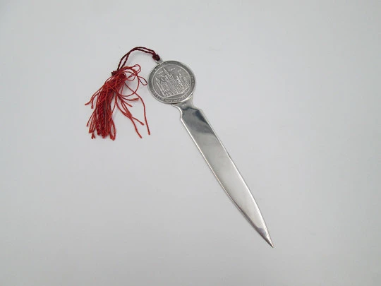 León cathedral facade letter opener. 925 sterling silver. Ring. 1990's. Spain