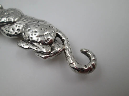 Leopard women's brooch. 925 sterling silver. Hammer work. 1970's. Europe