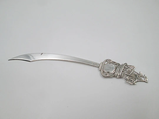 Letter opener with galleon motif and curve blade. 925 sterling silver. Spain. 1980's
