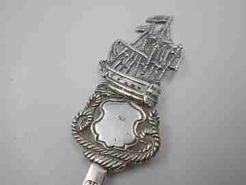 Letter opener with galleon motif and curve blade. 925 sterling silver. Spain. 1980's