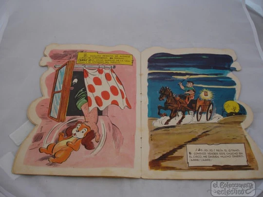 Libro infantil troquelado. El circo. 1958. Walt Disney. Toray