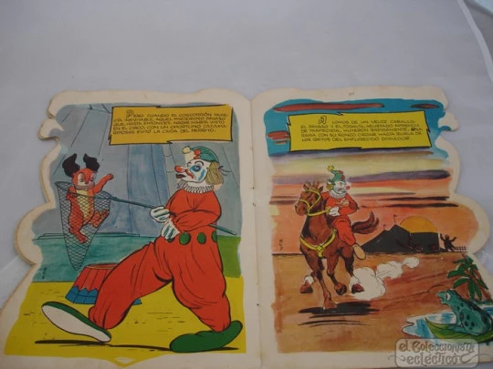 Libro infantil troquelado. El circo. 1958. Walt Disney. Toray